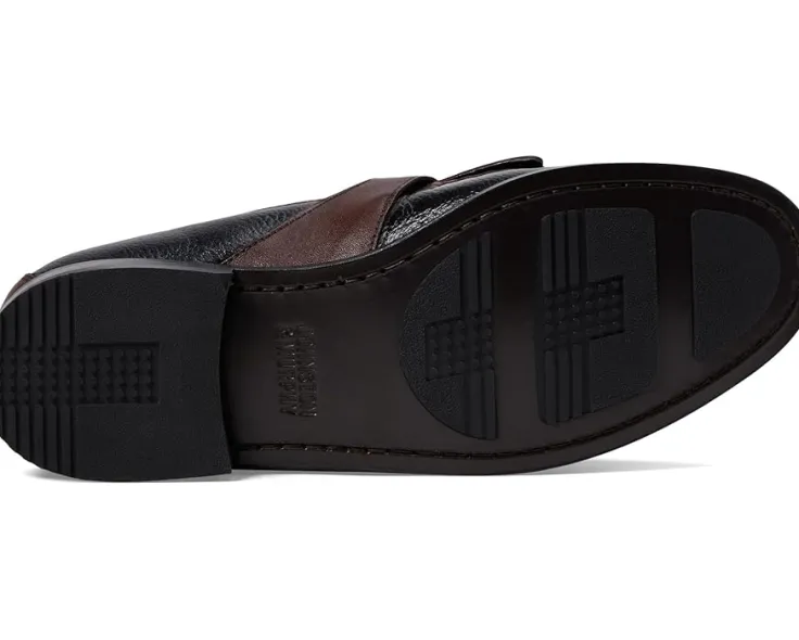 aragon_kiltie_tassel_loaf_2.webp Johnston & Murphy Adaptive<Aragon Kiltie Tassel Loafer Black Deer w/Antique Chestnut Waxhide Trim