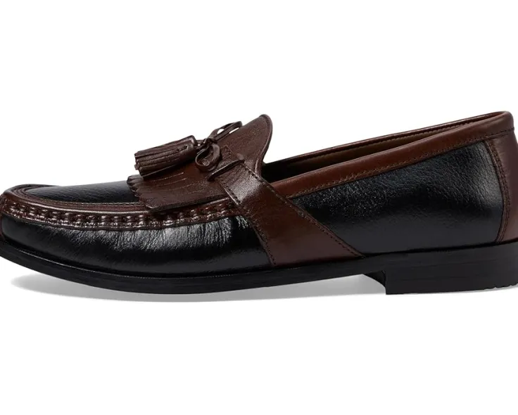 aragon_kiltie_tassel_loaf_3.webp Johnston & Murphy Adaptive<Aragon Kiltie Tassel Loafer Black Deer w/Antique Chestnut Waxhide Trim