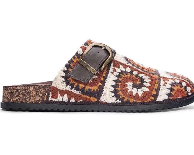 bunches_2.webp Dirty Laundry Slippers<Bunches Brown Multi