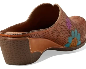 L'Artiste by Spring Step Clogs<Chienti Camel Multi