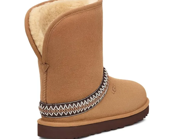classic_short_cresent_4.webp UGG Comfort<Classic Short Cresent Chestnut