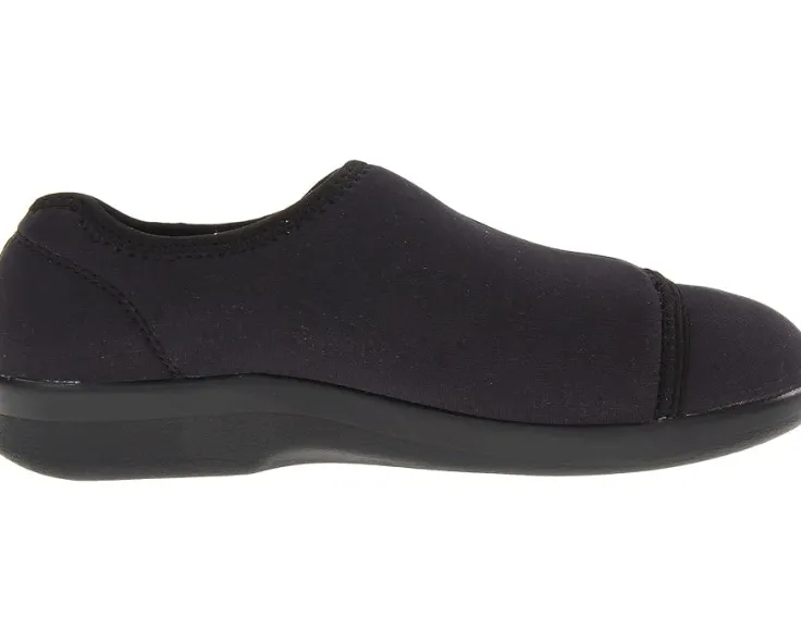 cush_xn_foot_5.webp Propet Adaptive | Slippers<Cush 'N Foot Black