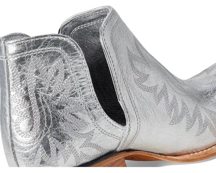 dixon_bootsie_5.webp Ariat Cowboy Boots<Dixon Bootsie Silver Shine