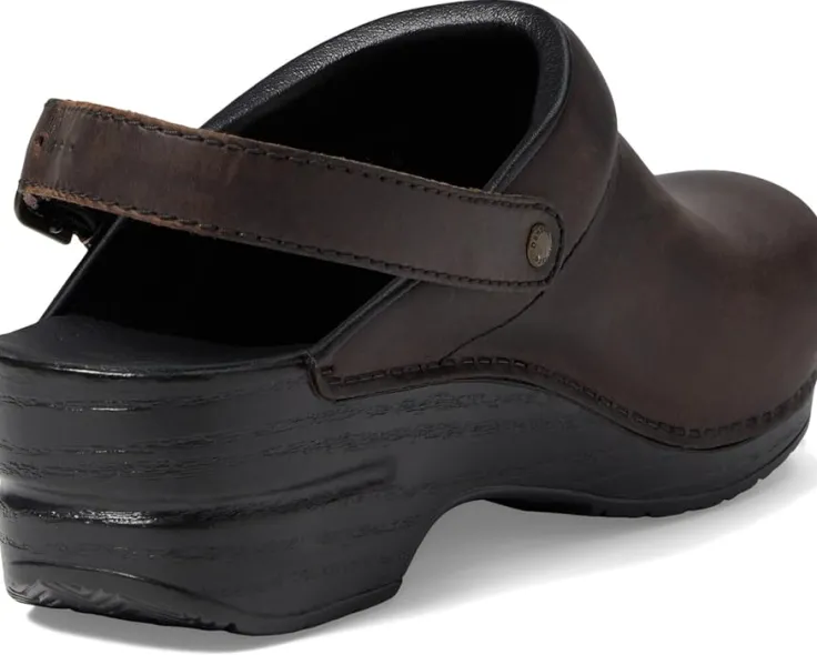 ingrid_4.webp Dansko Mules<Ingrid Antique Brown/Black Outsole