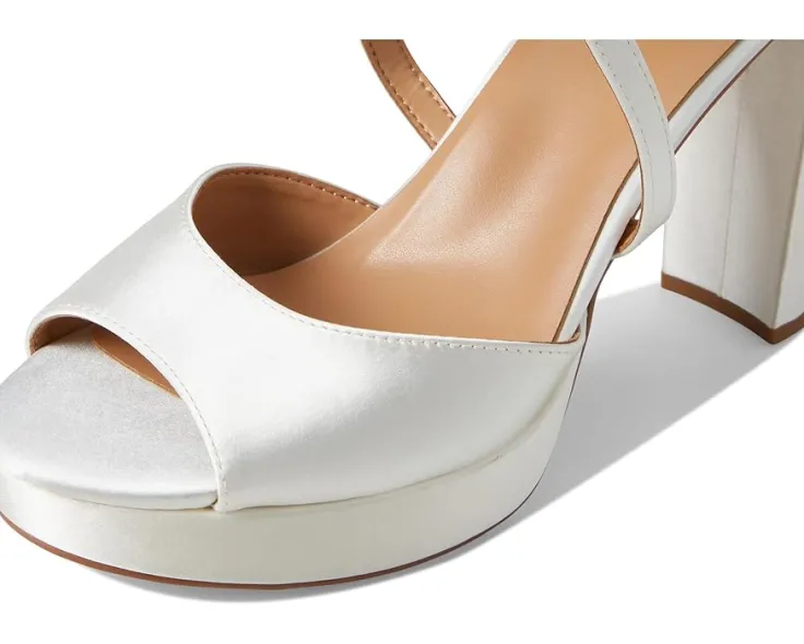 melody_5-1.webp Naturalizer Heels<Melody Pearl White Satin Fabric