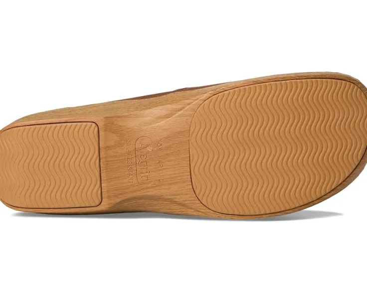 orygin_2.webp Alegria Flats<Orygin Maple