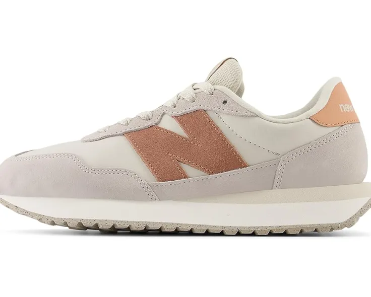 v_3-1.webp New Balance Classics Comfort | Sneakers & Athletic<237v1 White/Pink