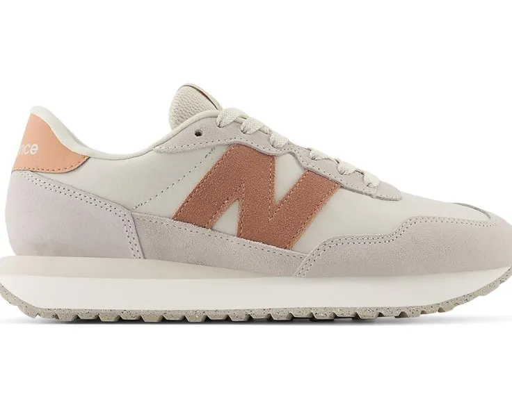 v_4-1.webp New Balance Classics Comfort | Sneakers & Athletic<237v1 White/Pink