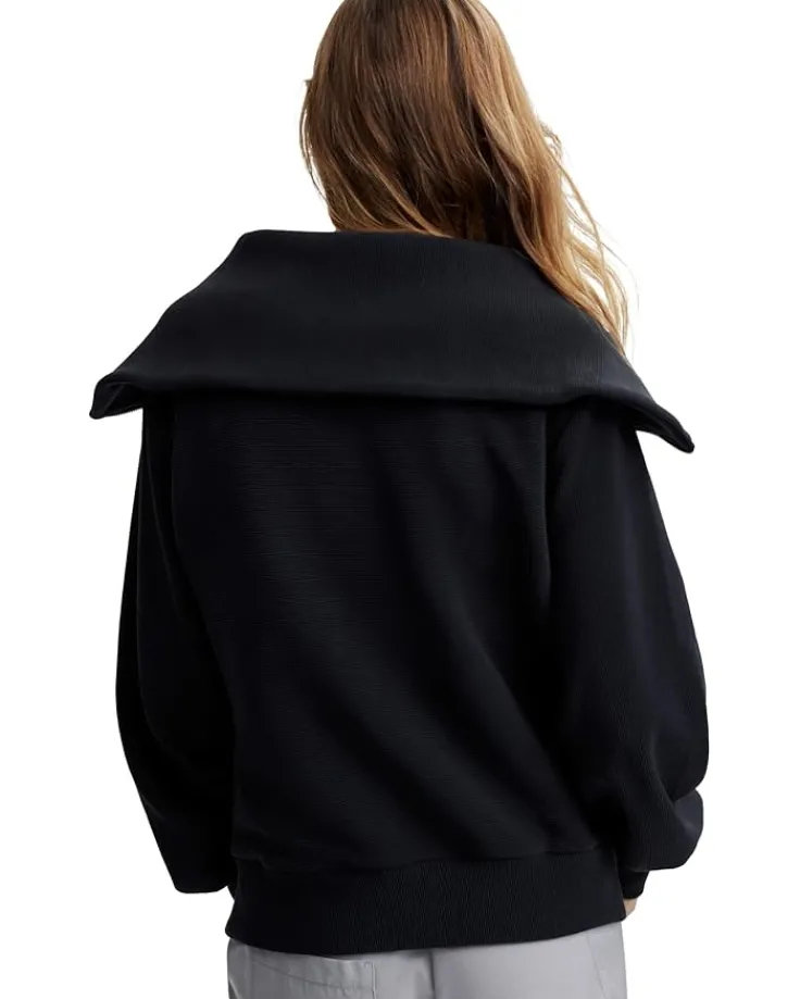 vine_pullover_1.webp Varley Activewear<Vine Pullover Black