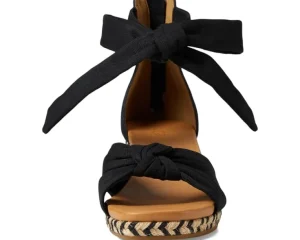 UGG Comfort<Yarrow Black Canvas