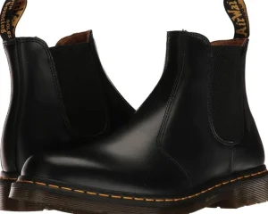 Dr. Martens Boots & Booties<2976 Yellow Stitch Smooth Leather Chelsea Boots Black Smooth
