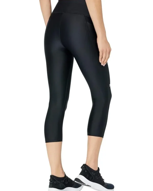 Under Armour HeatGear® Armour® High-Waisted Pocketed Capris | Women Activewear