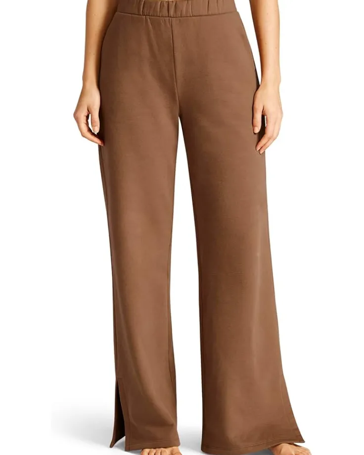 on_the_go_pants_0.webp Beyond Yoga On The Go Pants | Women Pants